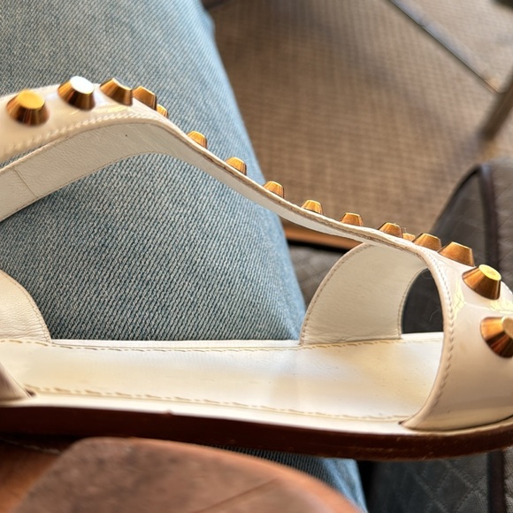 Prada - Picture 6 of 9